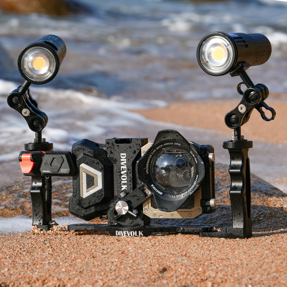 Underwater Cameras vs DIVEVOLK Phone Cases: What’s Best for Your Dive?