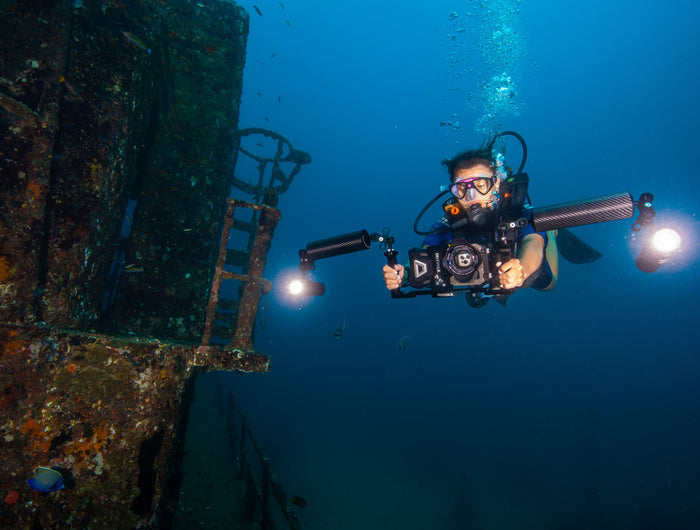 <h2>Light up your </h2><h2>underwater adventures</h2><h2></h2>